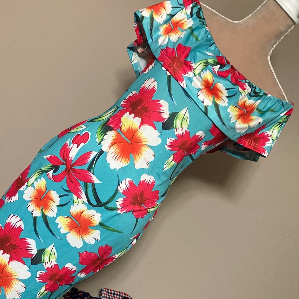 Turquoise Floral Off-Shoulder Summer Maxi Dress - size Small
